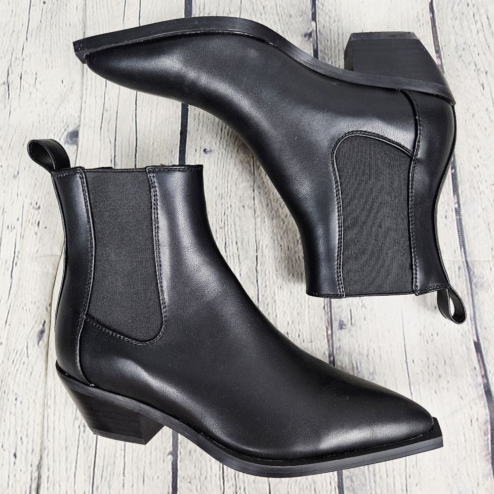 BILLINI | Urith pointed toe pull-on heeled chelsea boots